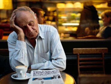 Répéter la même question à quelques minutes dʼintervalle nʼest pas de la simple distraction
