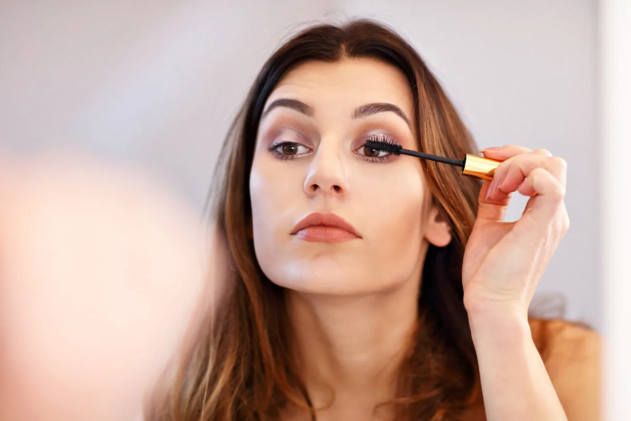 Primer pour cils : quelle est la fonction de ce cosmétique ? | Le Guide ...