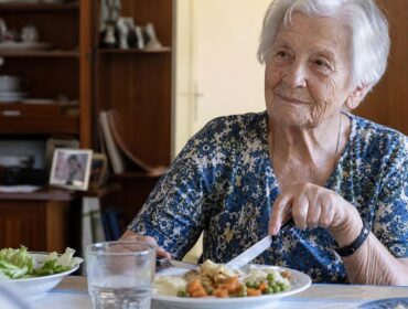 À 81 ans sa tension est celle dʼune femme de 45 ans et tout se joue au dîner