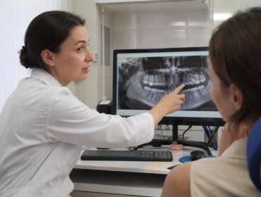 Je suis dentiste et voici ce que je repère chez les gens qui respirent par la bouche la nuit