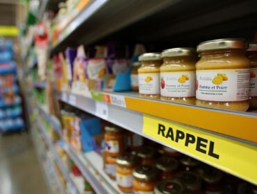 Rappel chez Auchan: ces pots de compote pour bébé retirés pour présence de patuline