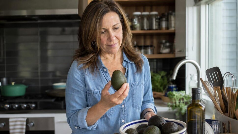 Les avocats mûrissent au bon rythme à un seul endroit de la cuisine : les primeurs révèlent lequel