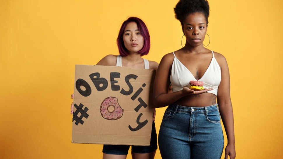 Two women against obesity