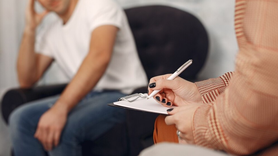Thérapie comportementale et gestion du stress : une approche globale pour un mode de vie sain