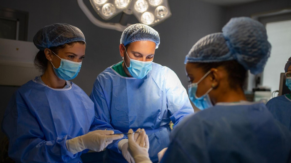 Le rôle des médecins généralistes dans le suivi post-chirurgica