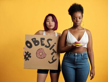 Two women against obesity